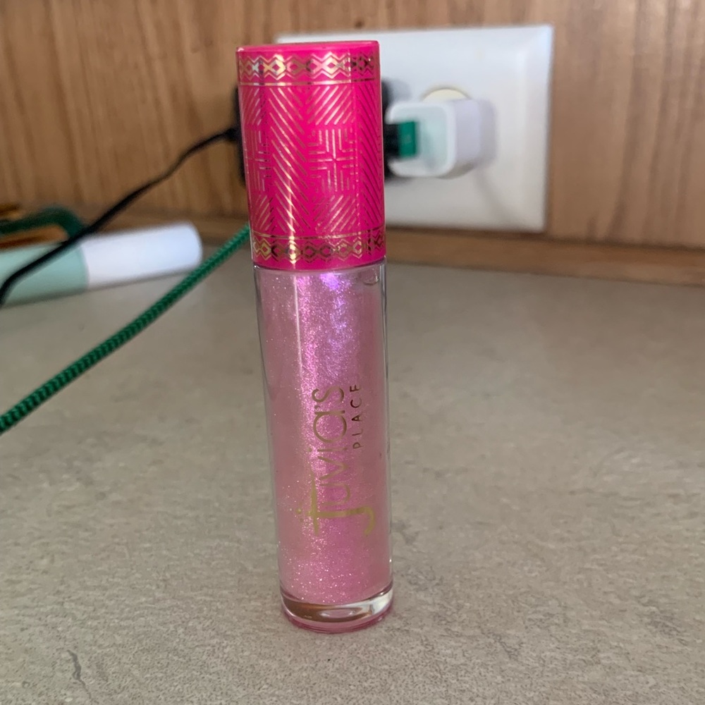 Juvias place lip gloss